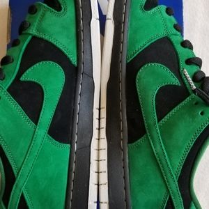 Size 11 Nike Dunk Low Premium SB Green Lantern
